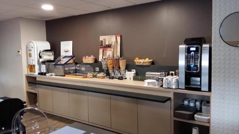 Hotel Kyriad Brive Ouest Luaran gambar