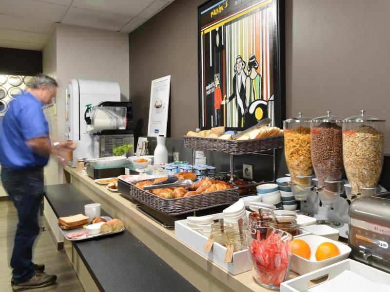 Hotel Kyriad Brive Ouest Luaran gambar